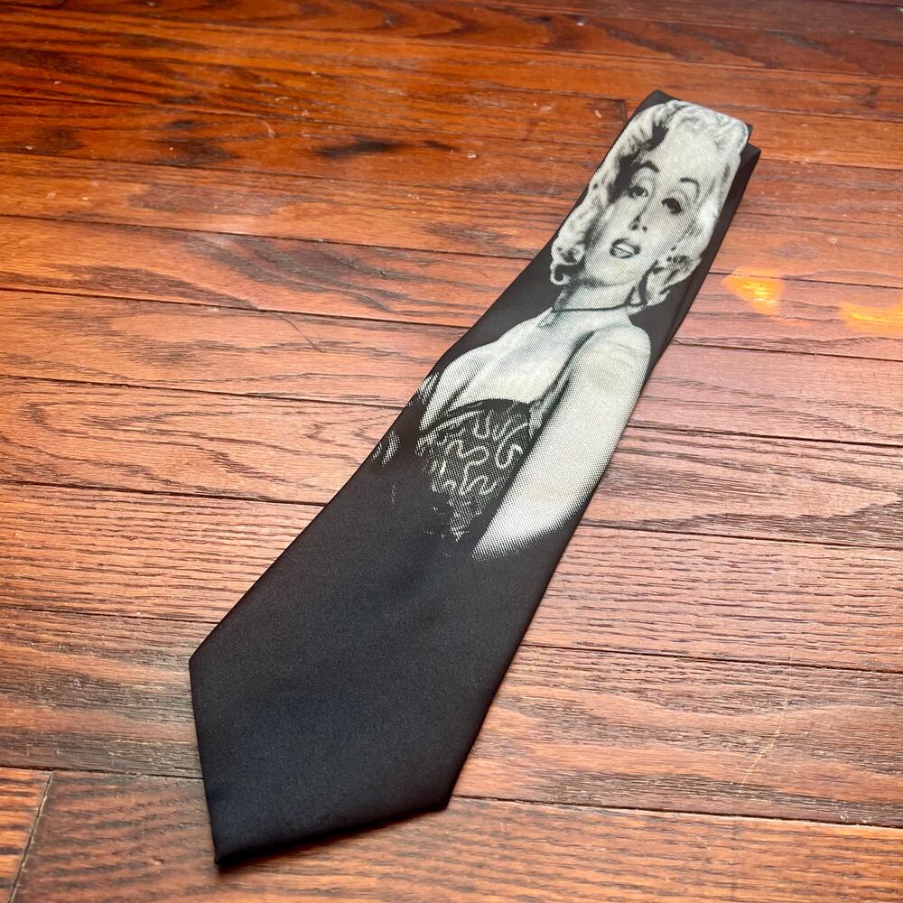 Vintage 90s Novelty Kailong Marilyn Monroe Hand Made Silk Men's Neck Tie BW